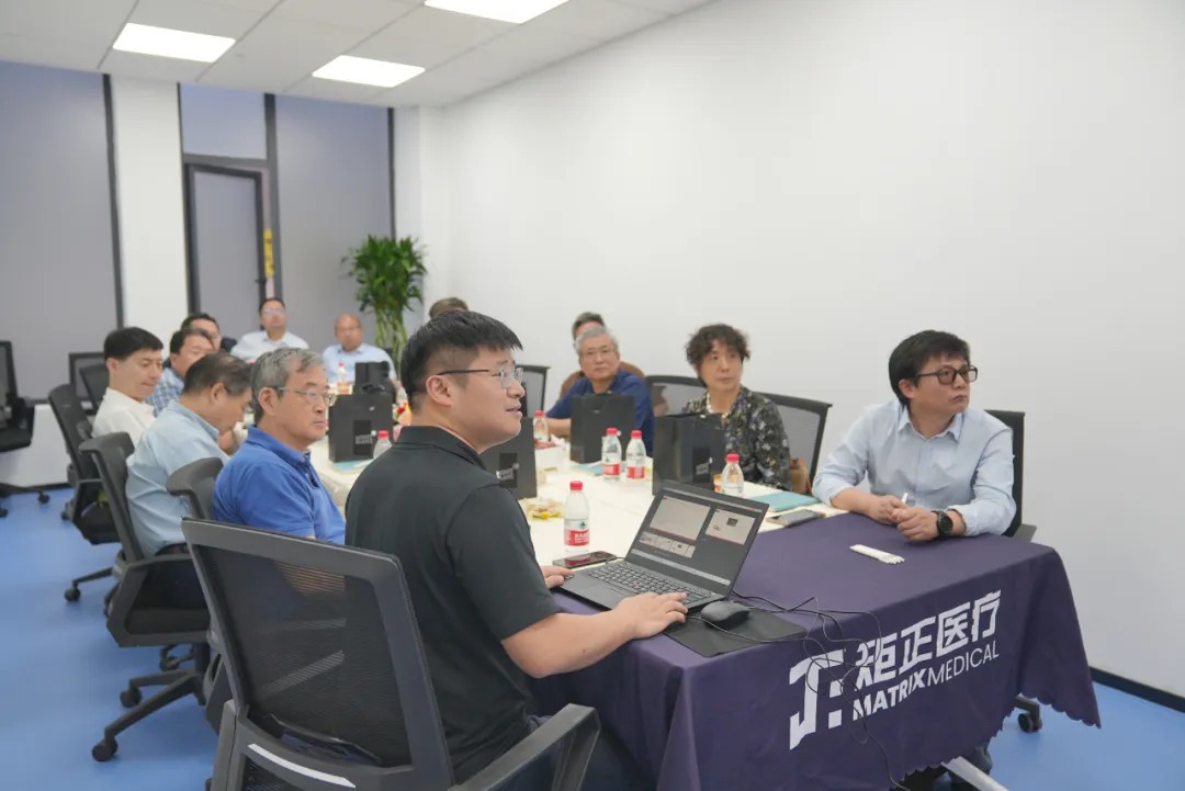 Quick News | Professors and experts from the Biomedical Polymer Materials Branch of the Chinese Society for Biomaterials visit and exchange ideas