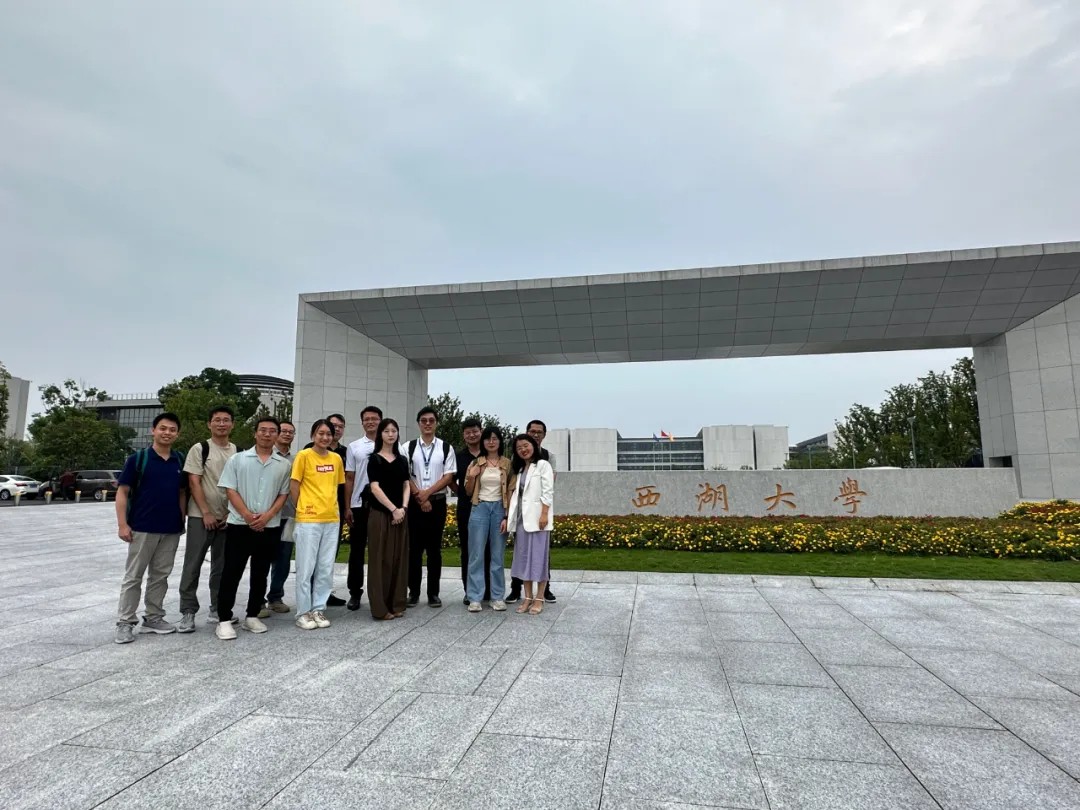 News | Matrix Medical Team Goes to Xihu University for Learning and Exchange Activities